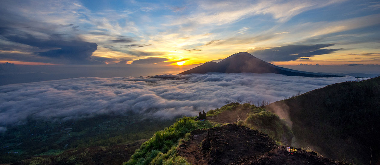 Hiking Mount Batur, Sunrise Tour, Kamandalu Ubud, Bali